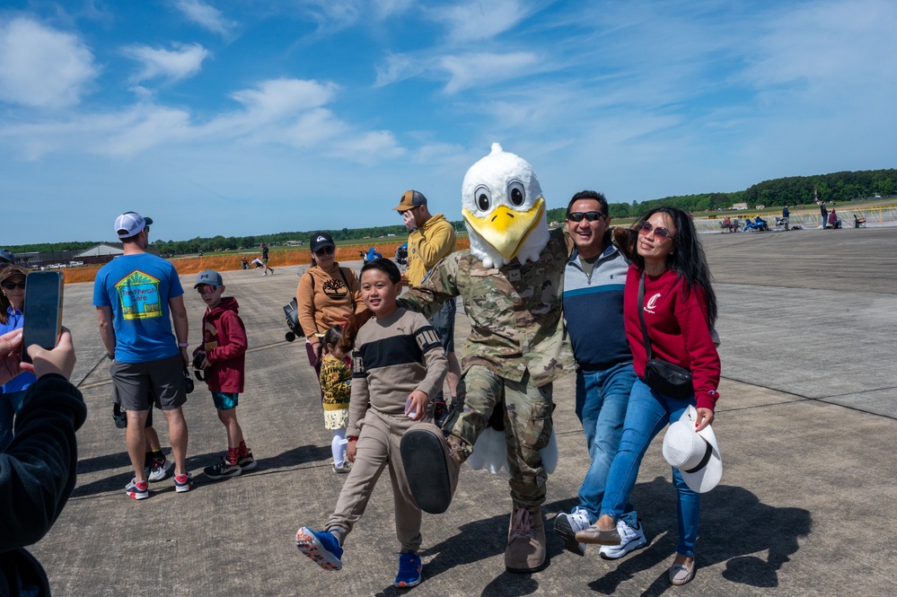 JB the Installation Mascot, Vsits with the APHOR Crowd