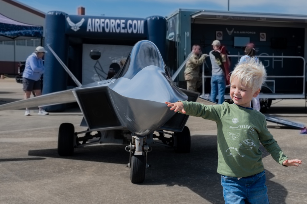 Air Power Over Hampton Roads Inspires Young Aviators