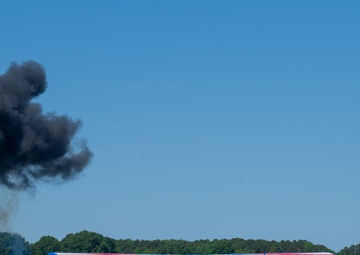 RJ Gritter Stuns Air Show Crowds with Aerobatic Performance