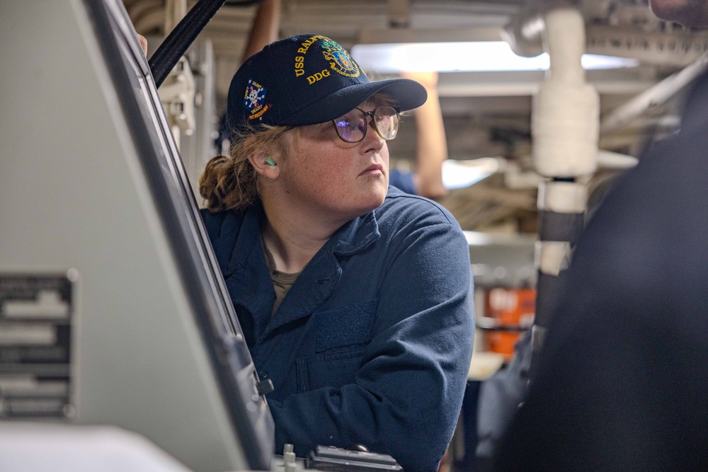 Seamanship Training Team Drill USS Ralph Johnson (DDG 114)