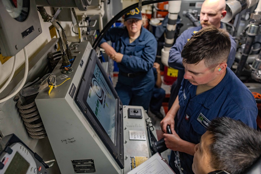 Seamanship Training Team Drill USS Ralph Johnson (DDG 114)