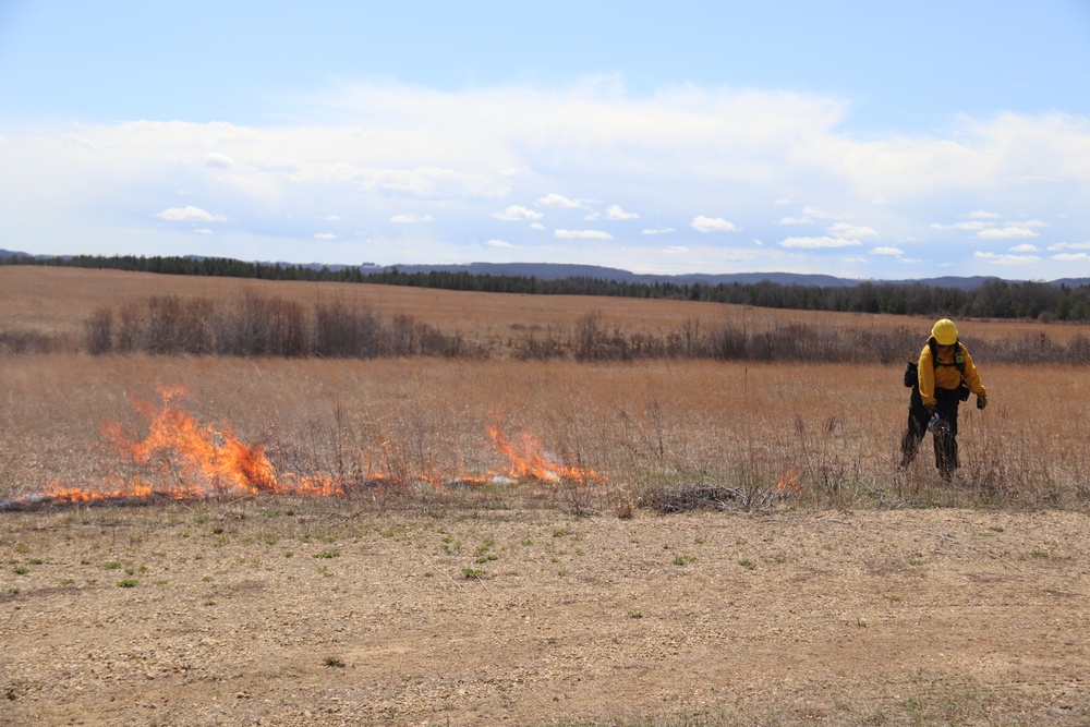 Fort McCoy’s prescribed burn team holds last burn for 2025 spring season