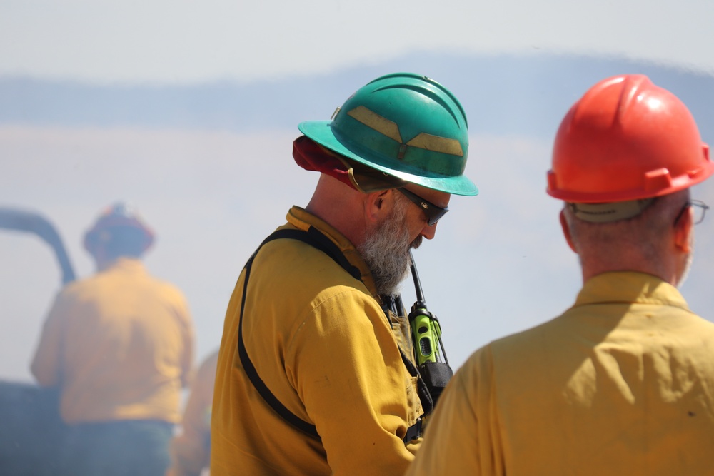 Fort McCoy’s prescribed burn team holds last burn for 2025 spring season