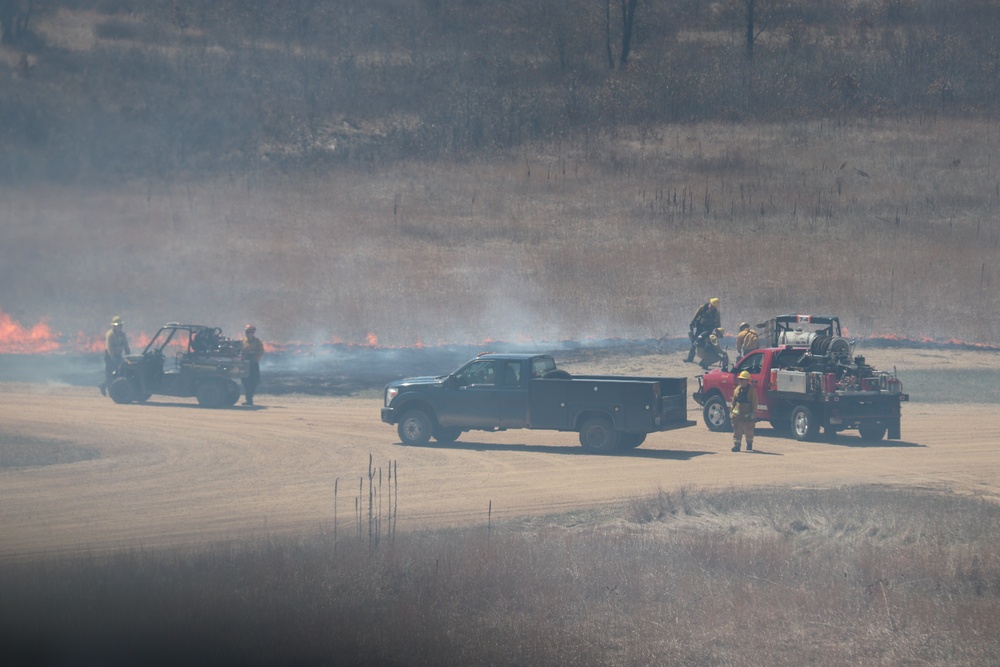 Fort McCoy’s prescribed burn team holds last burn for 2025 spring season