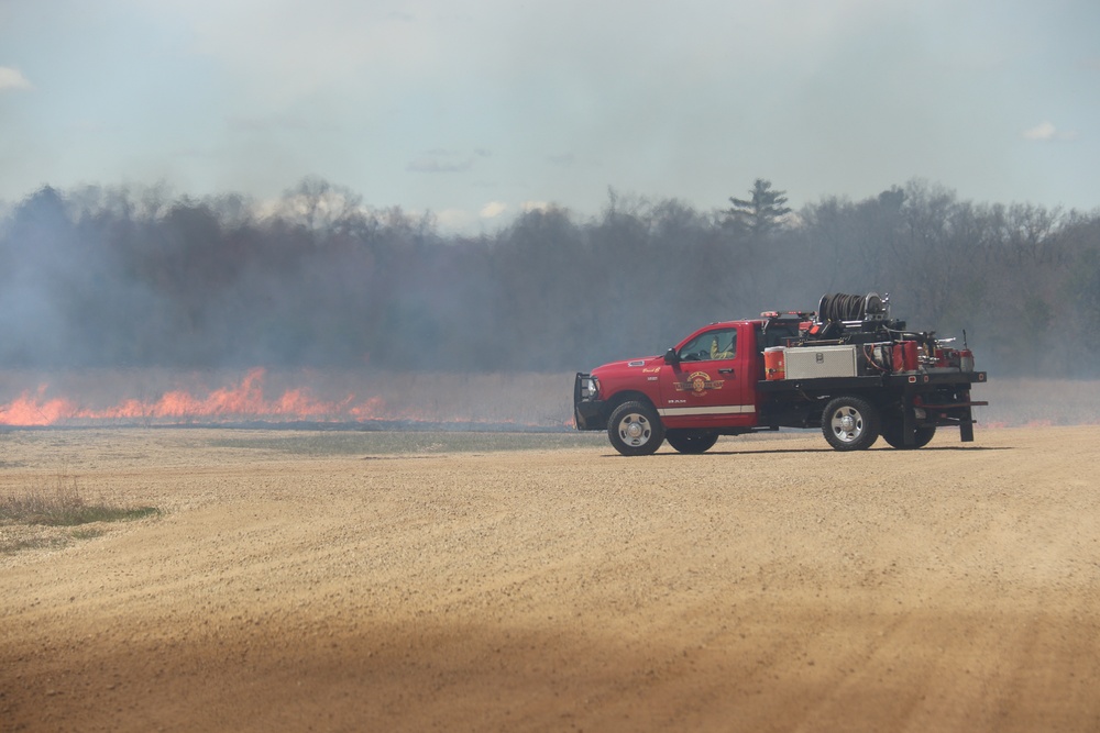 Fort McCoy’s prescribed burn team holds last burn for 2025 spring season