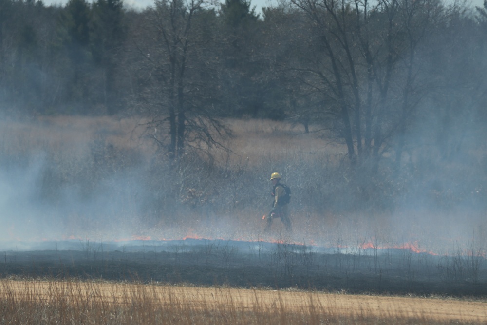 Fort McCoy’s prescribed burn team holds last burn for 2025 spring season
