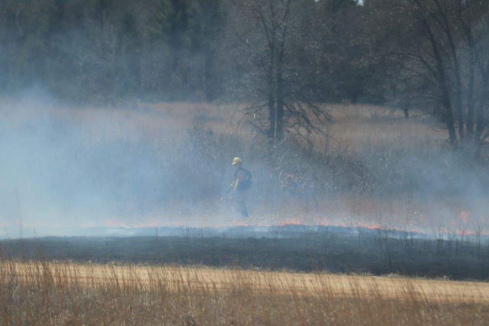 Fort McCoy’s prescribed burn team holds last burn for 2025 spring season