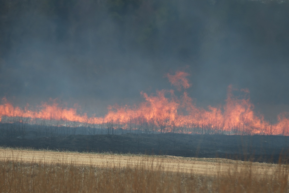 Fort McCoy’s prescribed burn team holds last burn for 2025 spring season