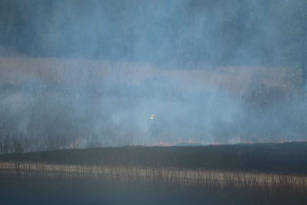 Fort McCoy’s prescribed burn team holds last burn for 2025 spring season
