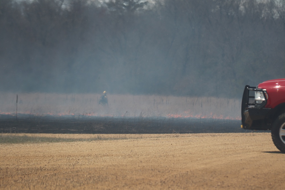 Fort McCoy’s prescribed burn team holds last burn for 2025 spring season