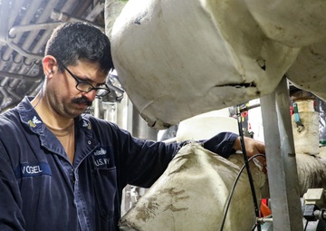 Temporary Crew Brings Ship to Full Readiness