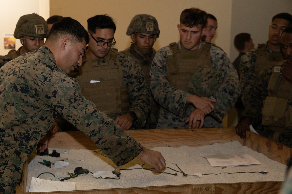 3rd Maintenance Battalion Conducts Convoy Simulator Training
