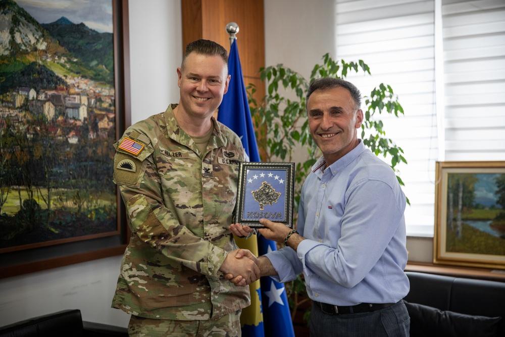 KFOR 34 RC-E commander conducts key leader engagement in Leposavic