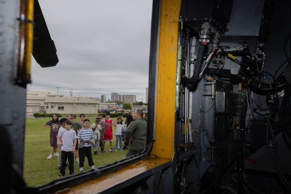 CH-53E Super Stallion Helicopter visits Kinser Elementary School for Career Day