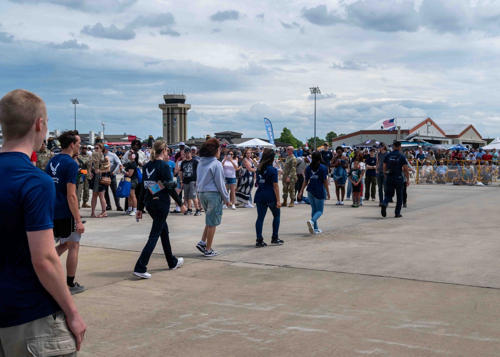 Inspiring Next Generation: Thunderbirds Perform Enlistment Ceremony