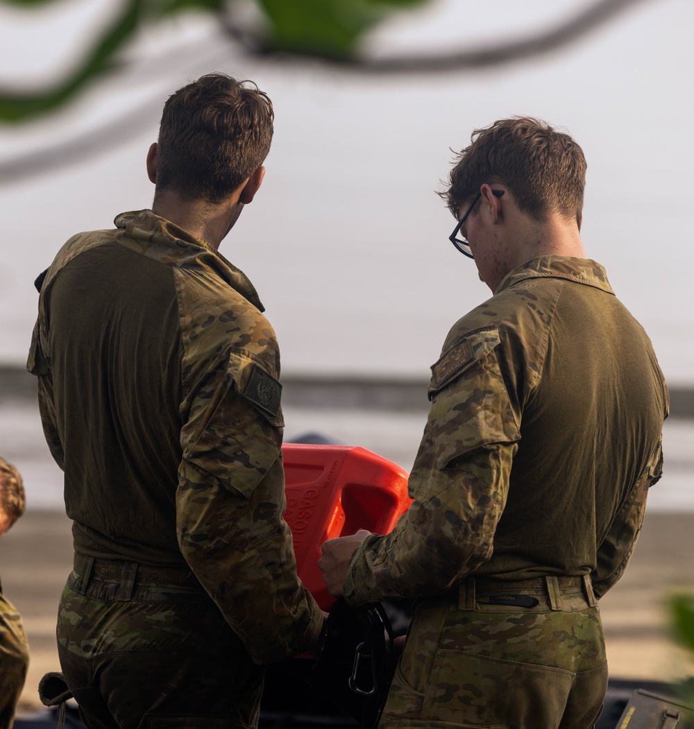 Balikatan 25: Australian Army Soldiers with 5th/7th Battalion, RAR conduct small boat operations