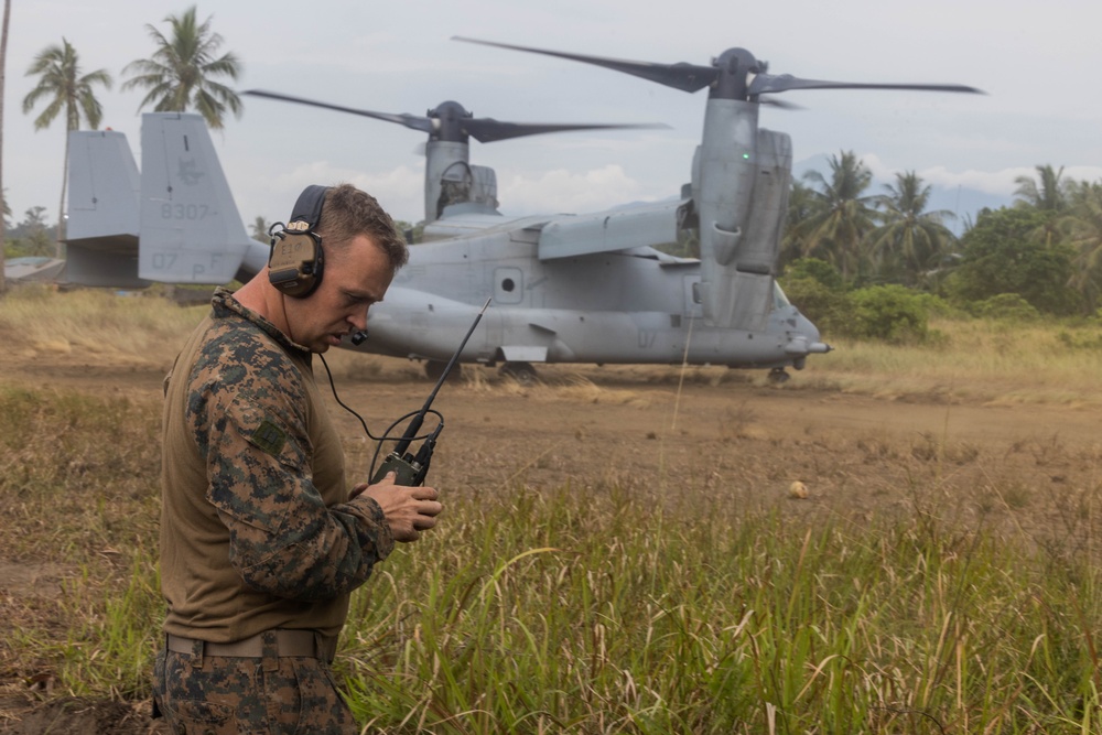 Balikatan 25: U.S. Marines with MRF-D 25.3 fly human blood into Rizal