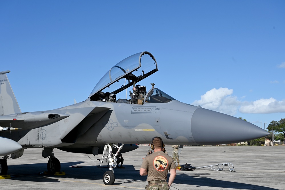 Taking to the skies in Hawaii for Sentry Aloha 25-2