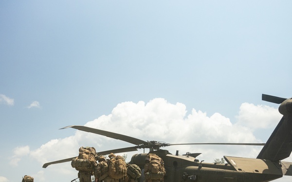 Balikatan 25: 3d LCT Departs for MKTSO