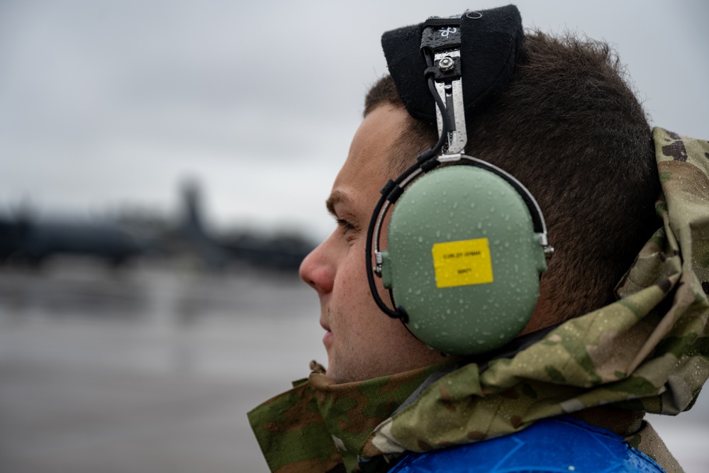 Marshaling the mission: The maintainers who launch the fight