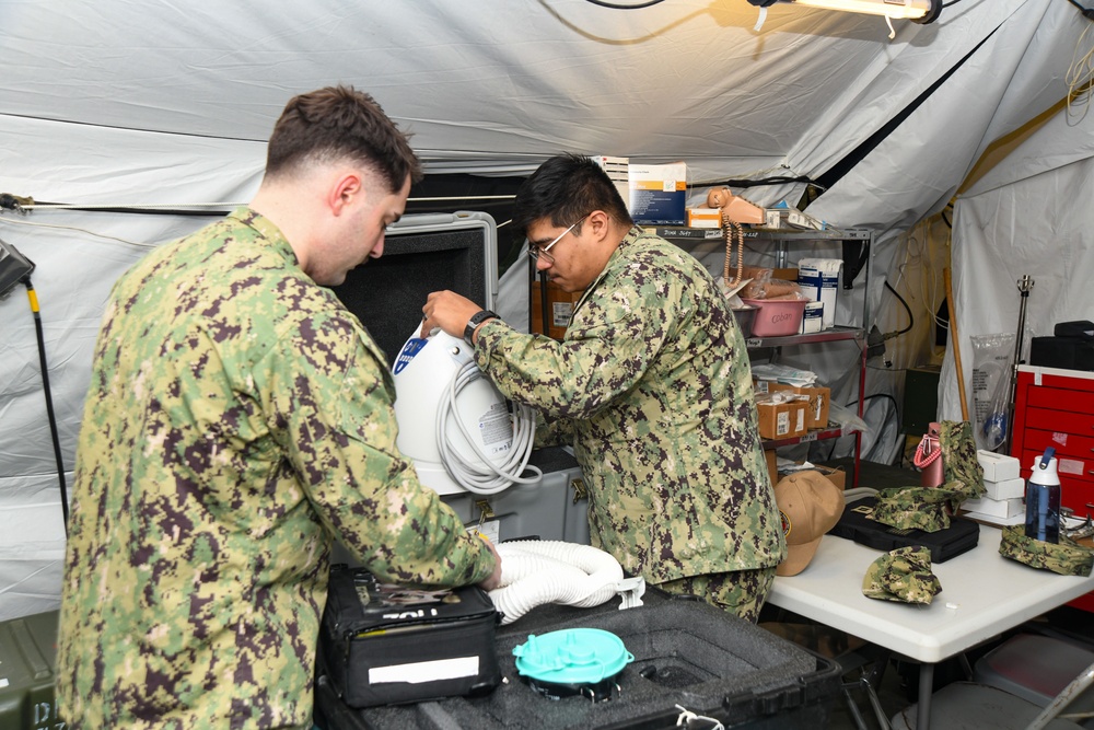 EMF Kilo sailors deploy field medical hospital for Fort McCoy training