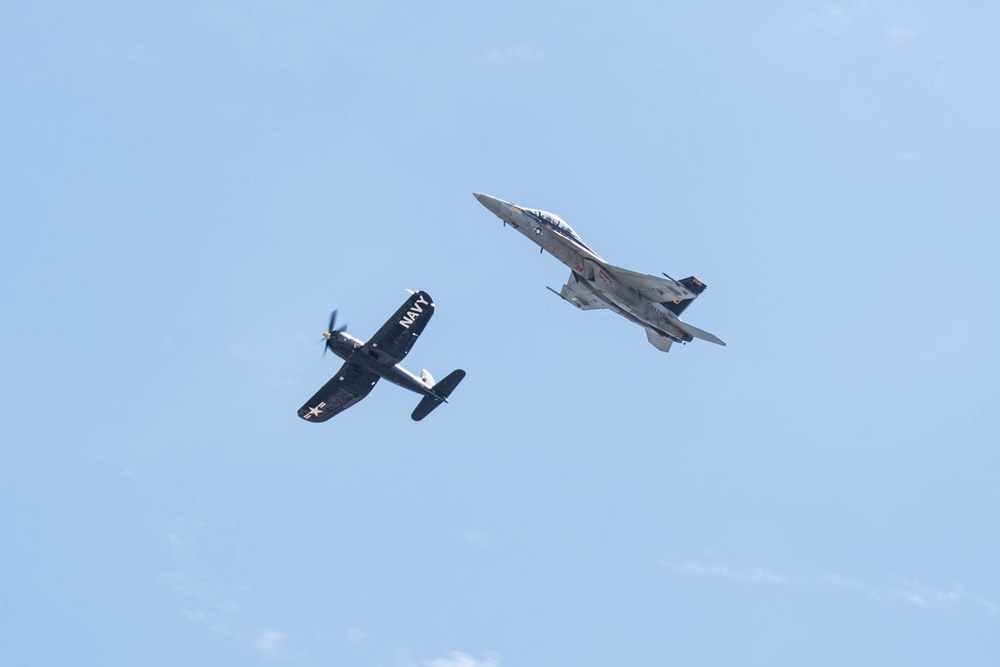 Rhino Demonstration Team Performs at Air Power Over Hampton Roads Air Show