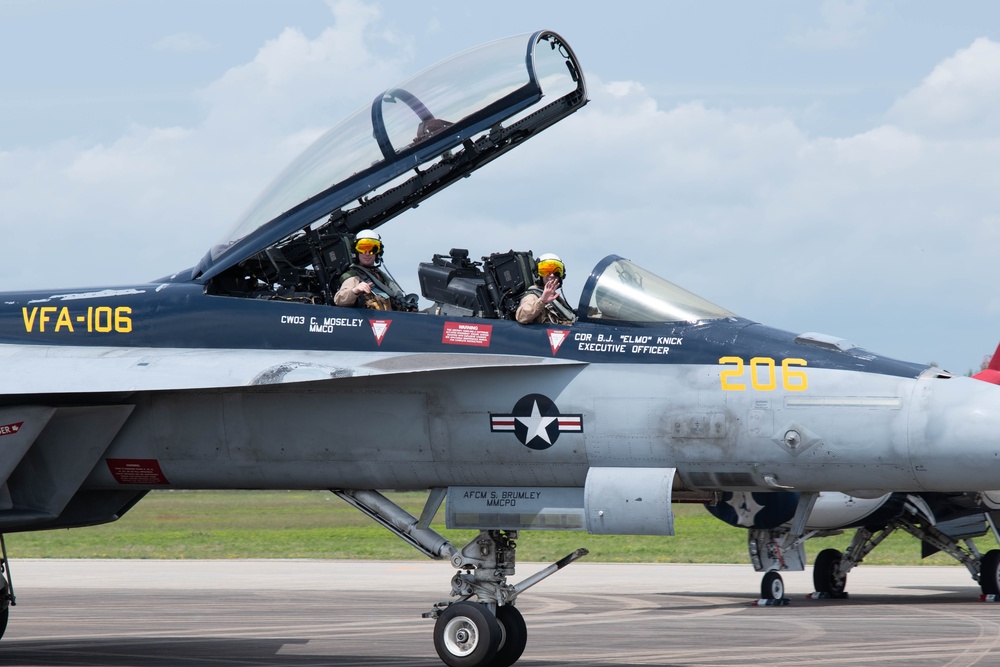 Rhino Demonstration Team Performs at Air Power Over Hampton Roads Air Show
