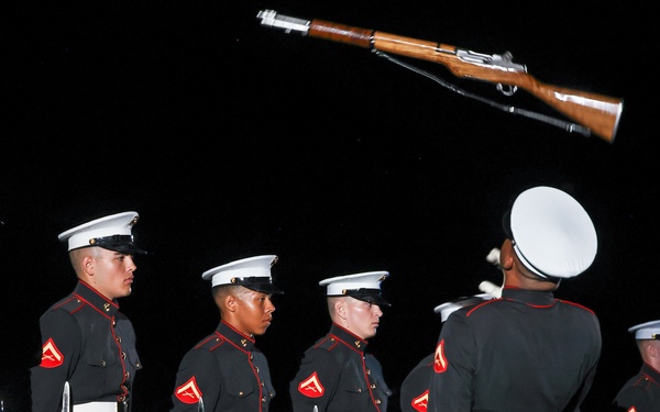 MBW Friends &amp; Family Parade