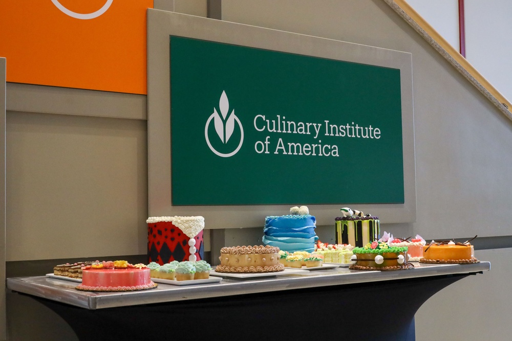 MCEAP Cake Decorating Course
