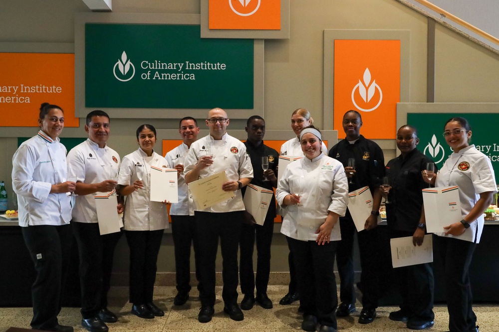 MCEAP Cake Decorating Course
