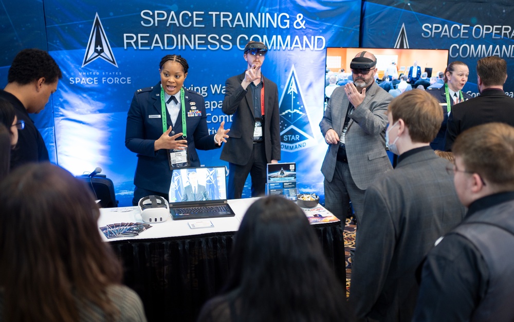 STARCOM Showcases Guardian Readiness at 40th Space Symposium
