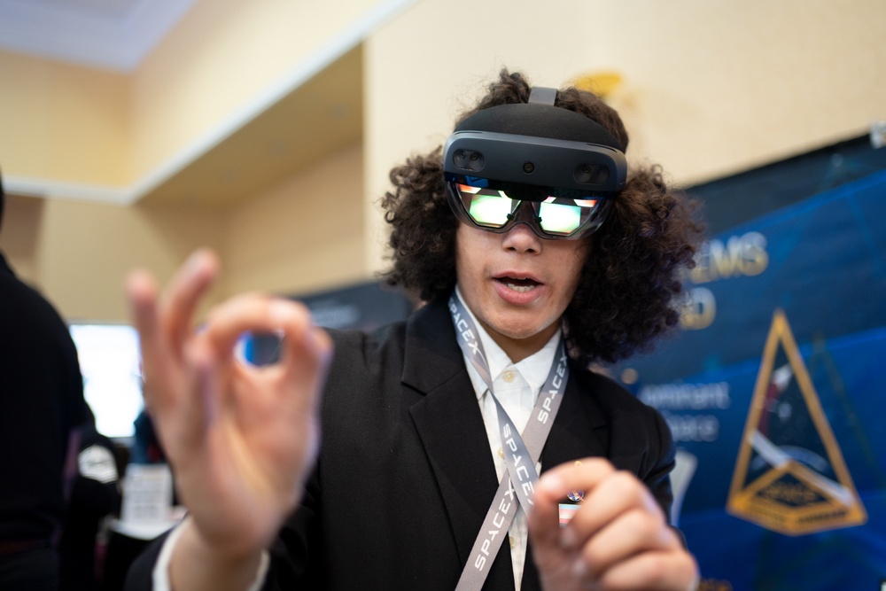 STARCOM Showcases Guardian Readiness at 40th Space Symposium