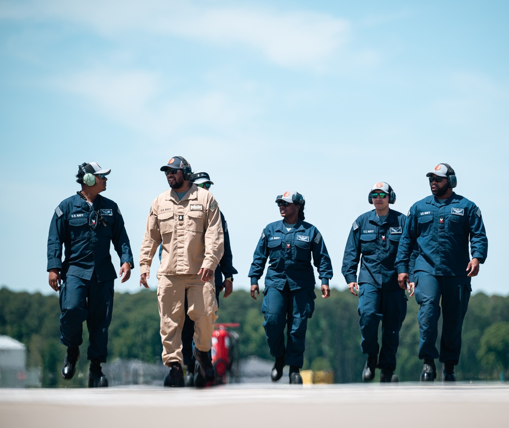 F/A-18F Super Hornet Soars as Rhino Team Wows JBLE Crowds