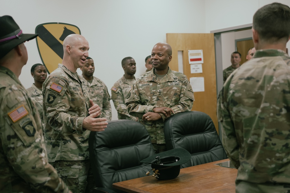 III Corps Commander recognizes troopers in the 1st Air Cavalry Brigade