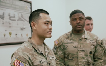 III Corps Commander recognizes troopers in the 1st Air Cavalry Brigade