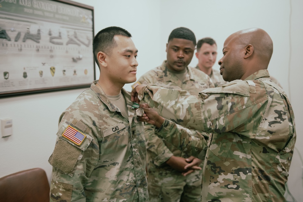 III Corps Commander recognizes troopers in the 1st Air Cavalry Brigade