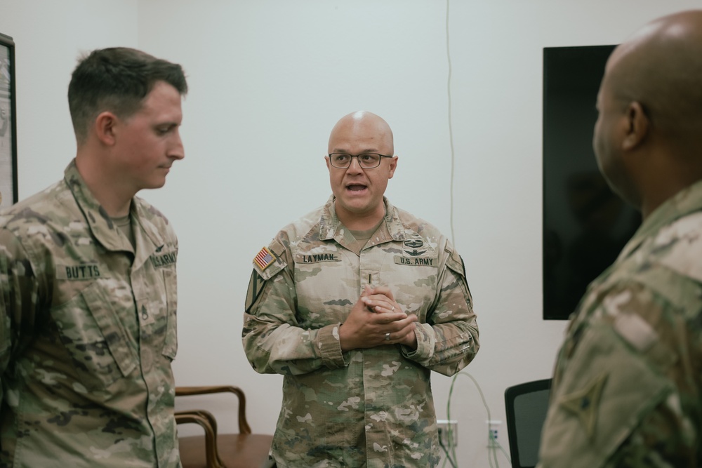 III Corps Commander recognizes troopers in the 1st Air Cavalry Brigade