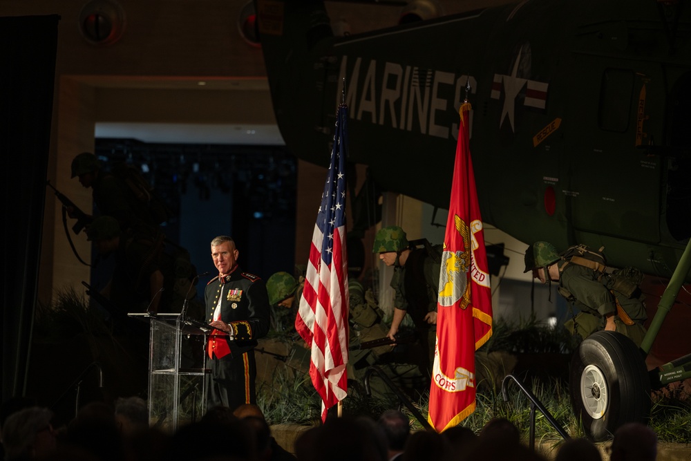 Commandant, Gen. Eric Smith, Attends 250th Anniversary Gala at Museum of the Marine Corps
