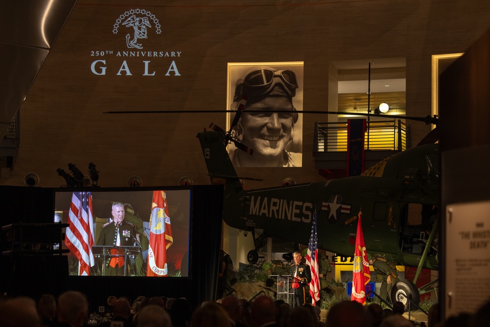 Commandant, Gen. Eric Smith, Attends 250th Anniversary Gala at Museum of the Marine Corps