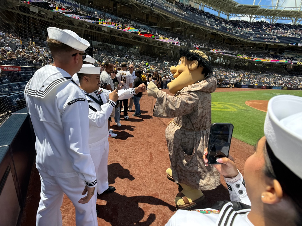 San Diego Padres Honor NMCSD During Military Salute to Military Medicine Game