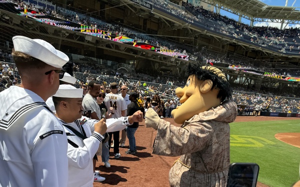 San Diego Padres Honor NMCSD During Military Salute to Military Medicine Game