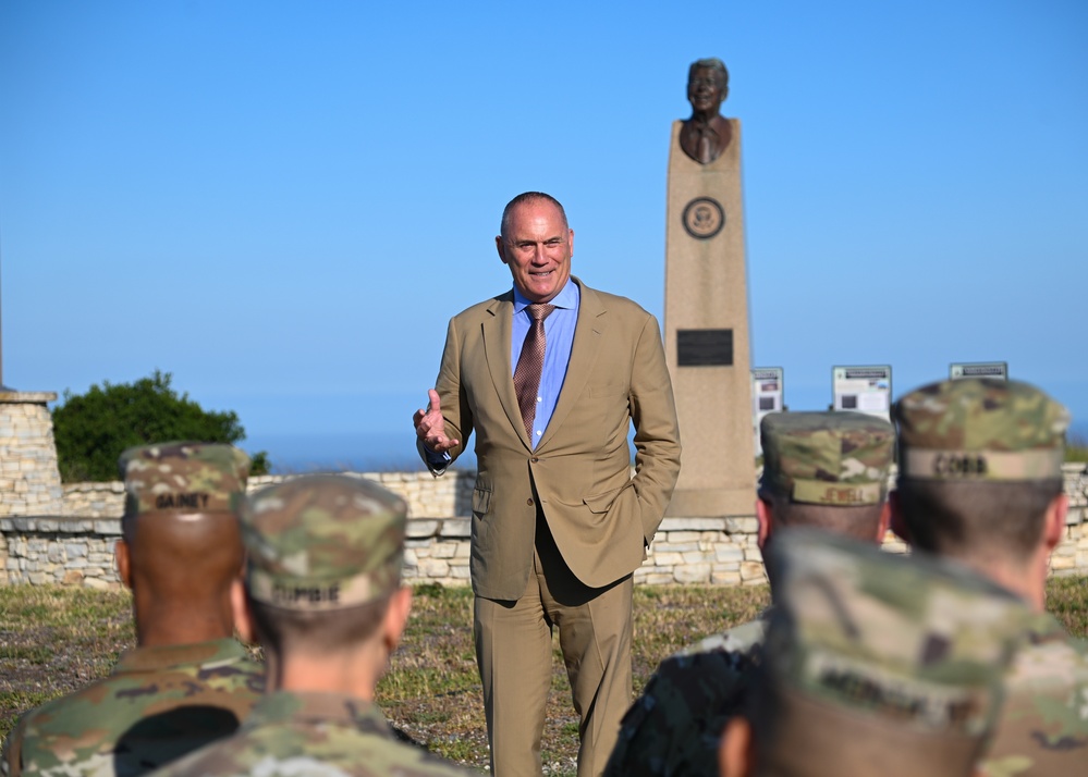 Missile Defense Leaders Lt. Gen. Sean Gainey and Riki Ellison Visit VSFB