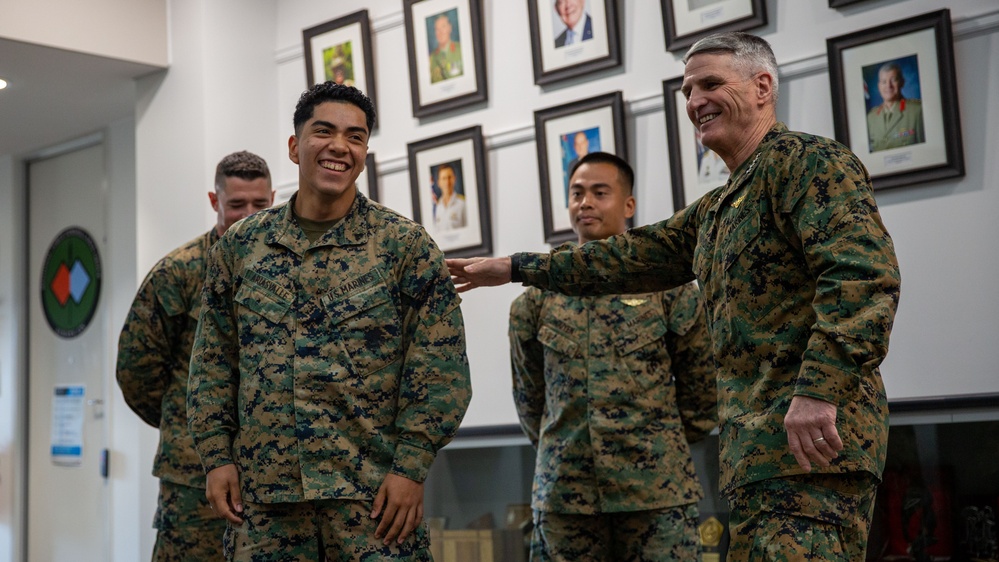 MRF-D 25.3: Assistant Commandant of the Marine Corps visits Darwin