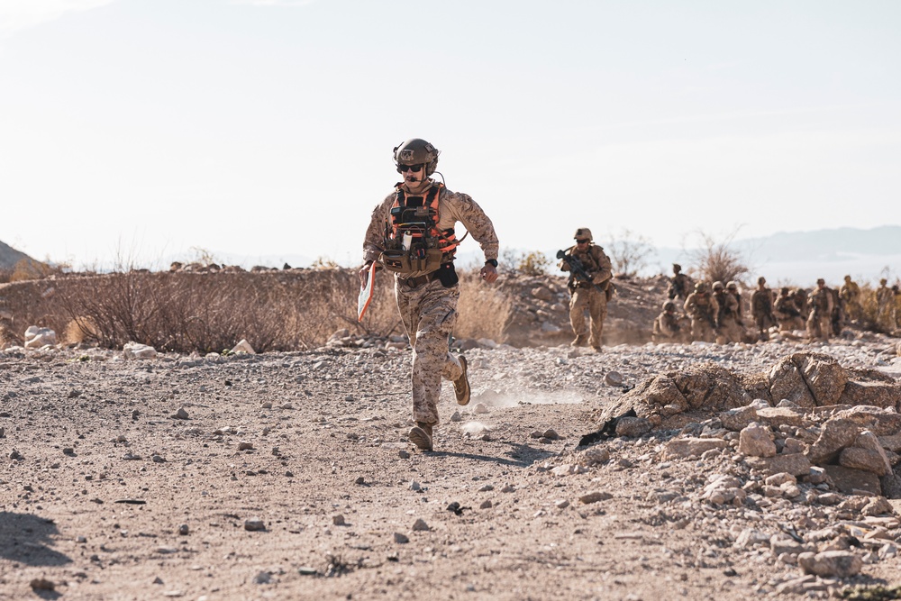 3rd LCT conducts live-fire company attacks at Range 400