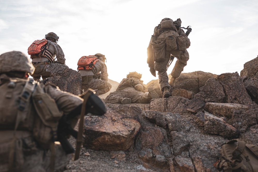 3rd LCT conducts live-fire company attacks at Range 400