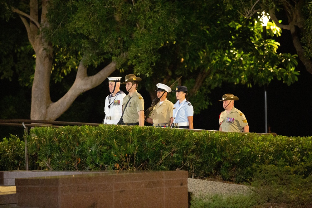 MRF-D 25.3: U.S. Marines, sailors honor Anzac Day in Darwin