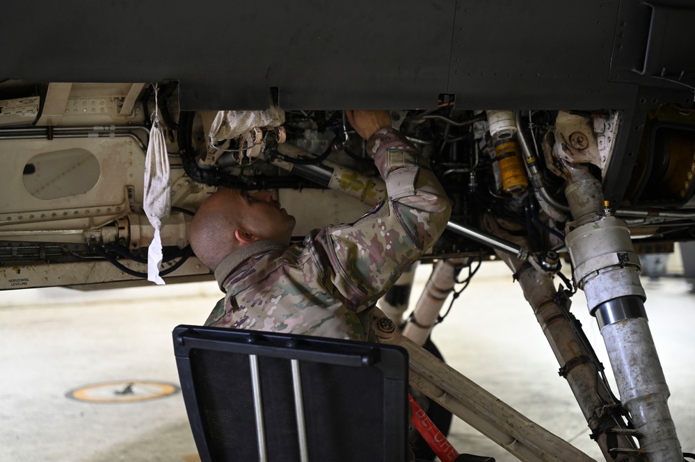 Wolf Pack maintainers keep the mission moving during FF 25-1