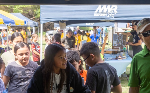 PMRF Hosts Annual Field Trip for West-Side Students