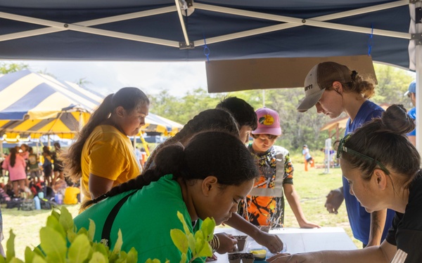 PMRF Hosts Annual Field Trip for West-Side Students