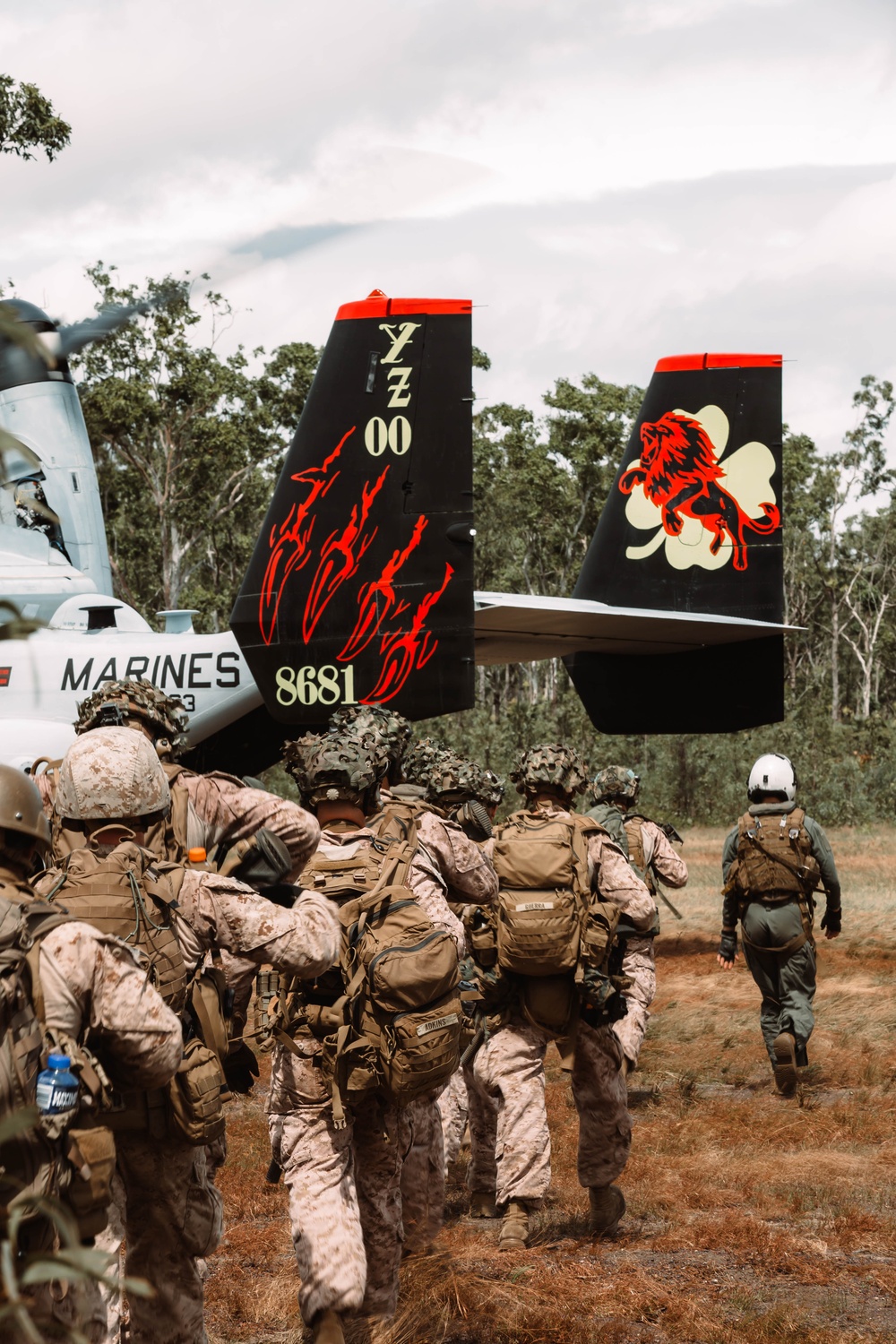 MRF-D 25.3: Marines conduct on-off drills